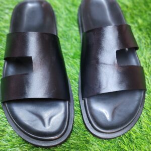Fashionable Black Sandals Stylish